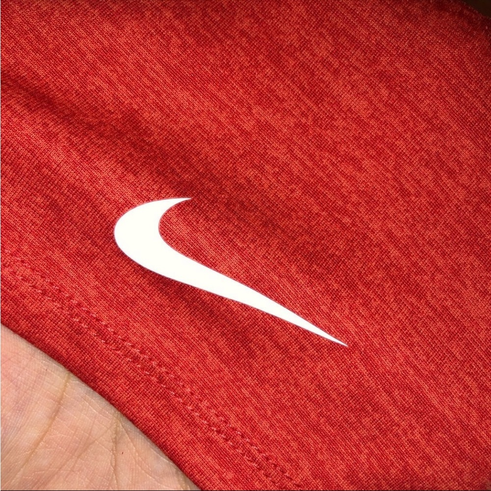 nike workout tee - Picture 4 of 4